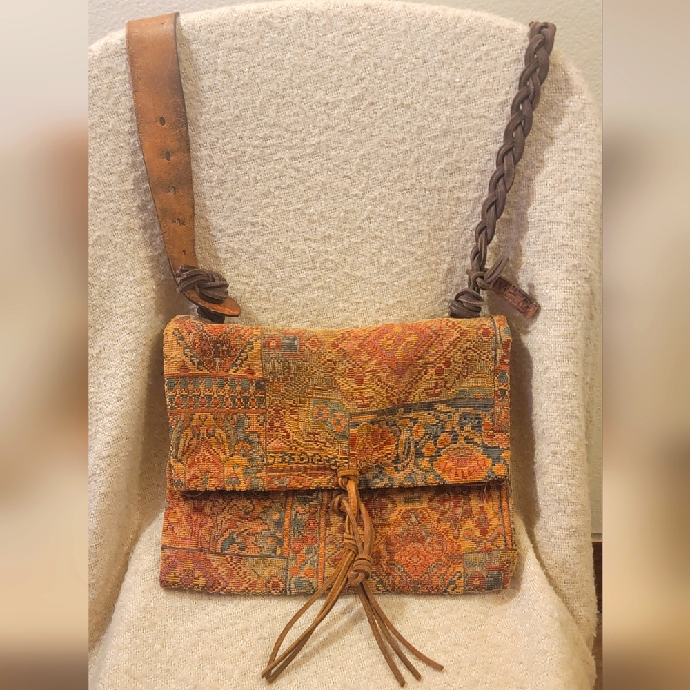 Knit Fold Over Shoulder Bag w/Leather Straps & Clasps